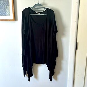 Cherish Tunic Tee in Black